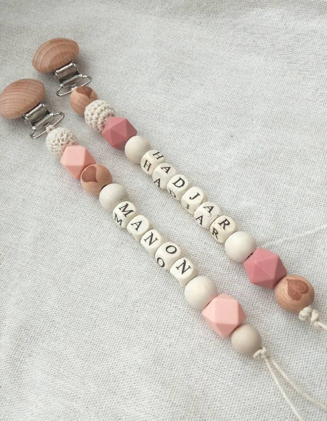 Attache tétine personnalisé rose